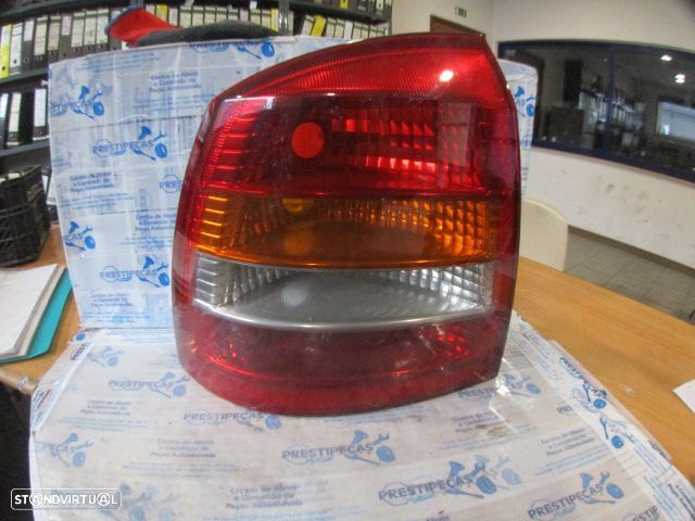 Farol Tras Stop2920 OPEL ASTRA G 2004 2.2DTI 125CV 3P PRETO ESQ - 1