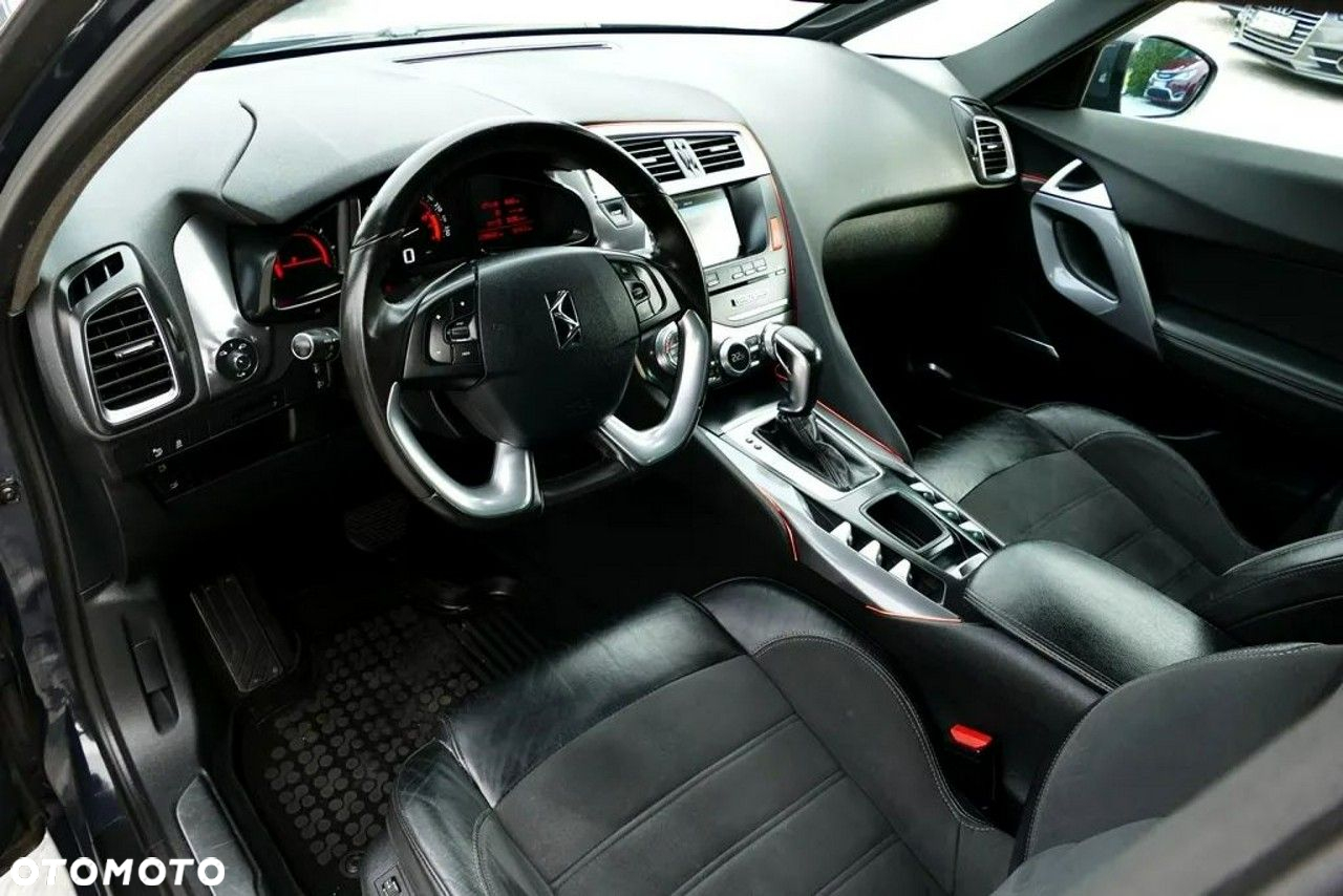 DS Automobiles DS 5 - 17