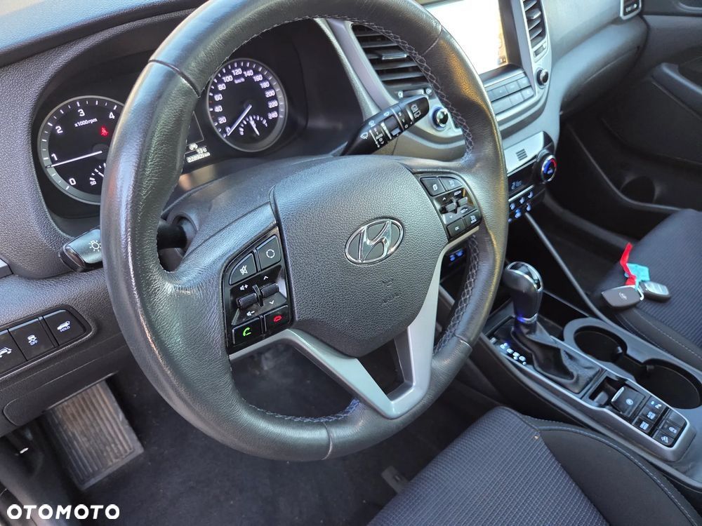 Hyundai Tucson blue 1.7 CRDi 2WD DCT Premium - 28