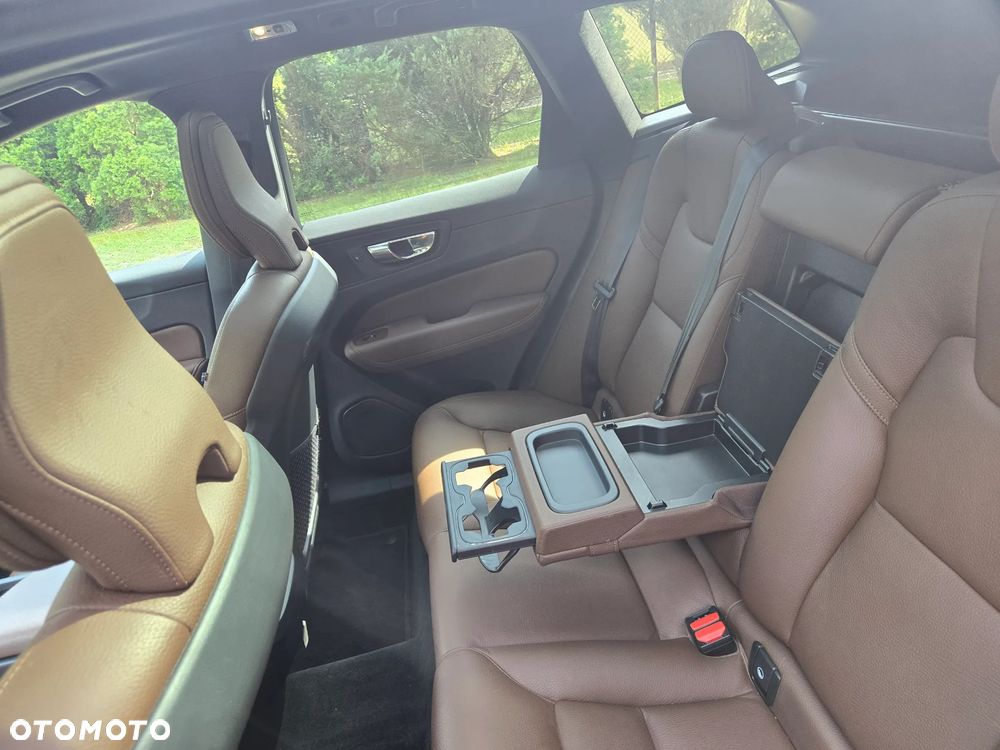 Volvo XC 60 B5 B AWD Geartronic Momentum Pro - 13
