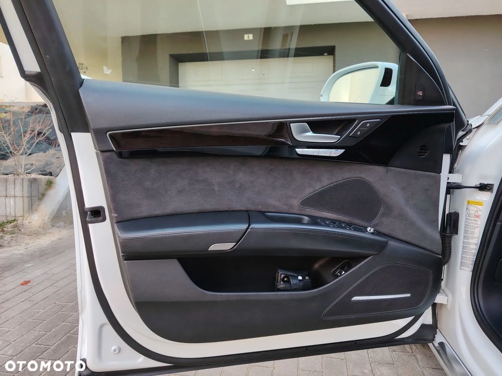Audi A8 L 55 TFSI mHEV Quattro Tiptr - 22