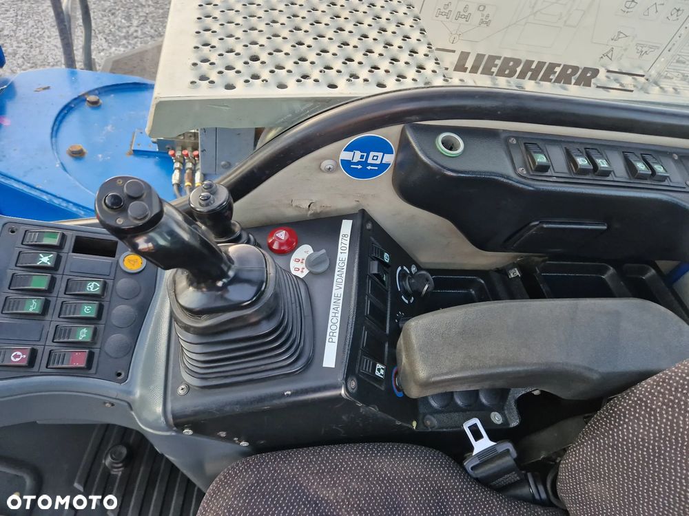 Liebherr A309 - 19
