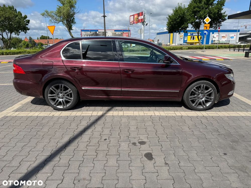 Skoda Superb 2.0 TDI Elegance - 10