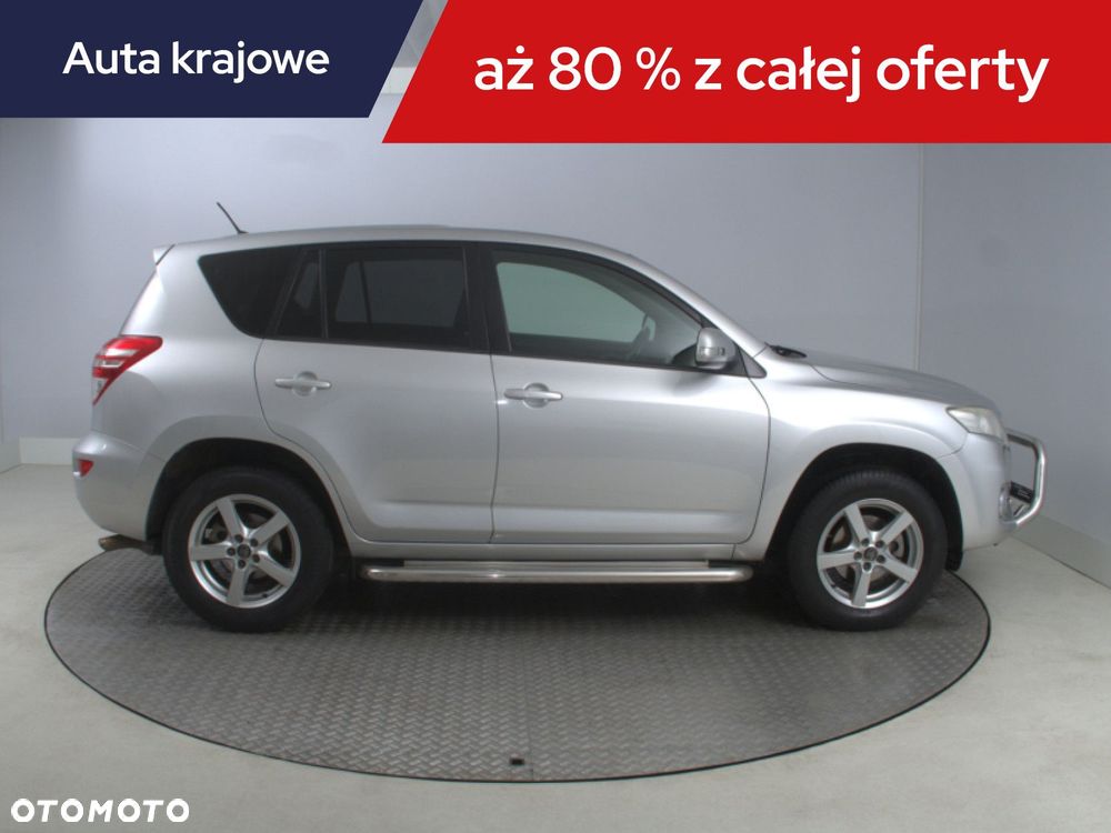 Toyota RAV4 - 8