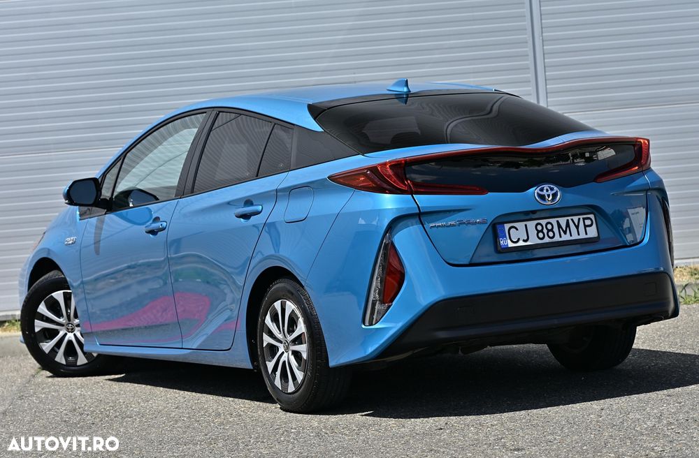 Toyota Prius - 3