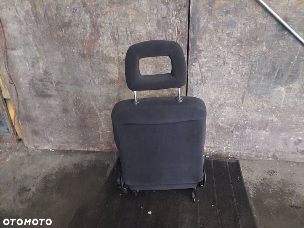 FOTEL LEWY PRZÓD + NAPINACZ ZATRZASK ZAPINKA PASA LP OPEL ASTRA F 5D - 3