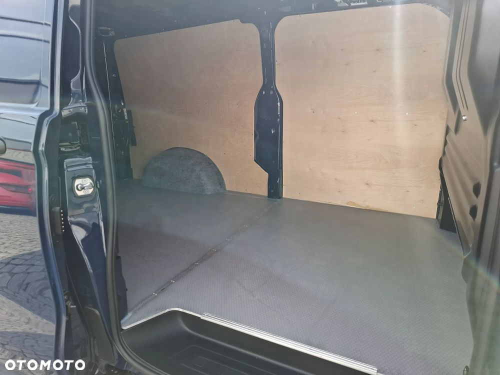 Volkswagen Transporter - 8