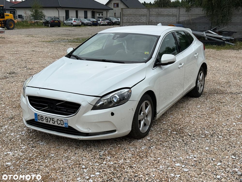 Volvo V40 T4 R-Design Summum - 1