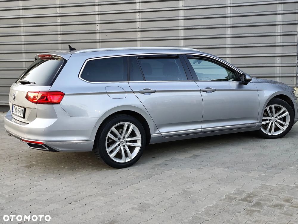 Volkswagen Passat 2.0 TDI Elegance DSG - 27