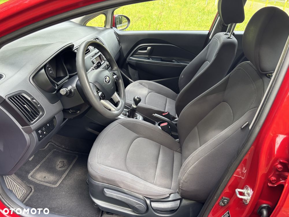 Kia Rio 1.2 M - 8