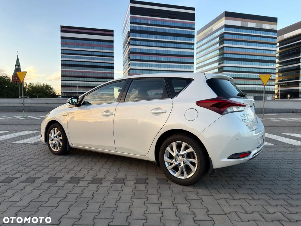 Toyota Auris Hybrid 135 Comfort - 3