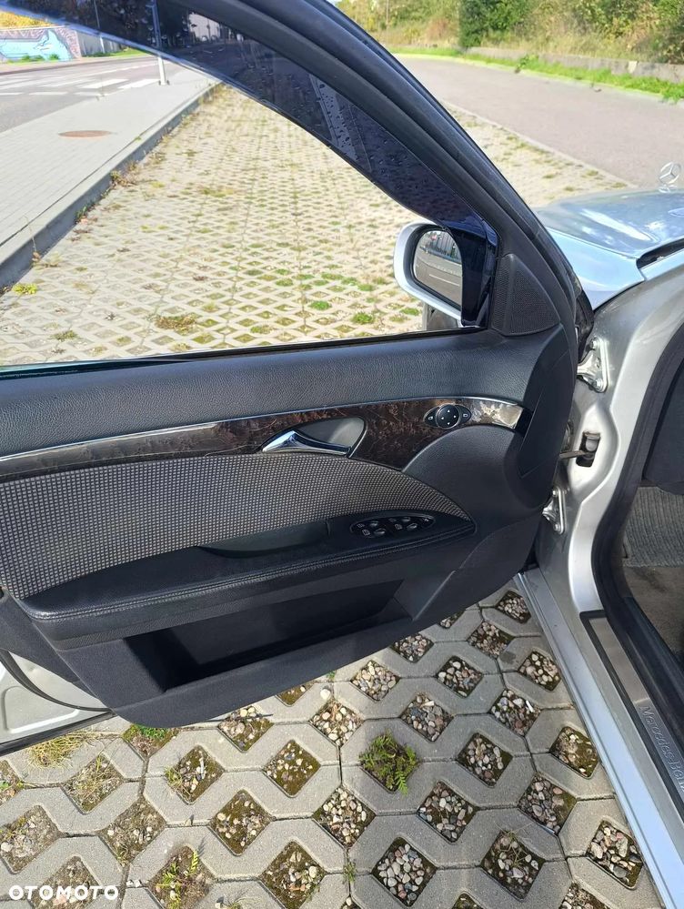 Mercedes-Benz Klasa E - 7