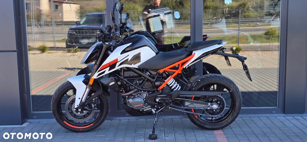 KTM Duke - 23