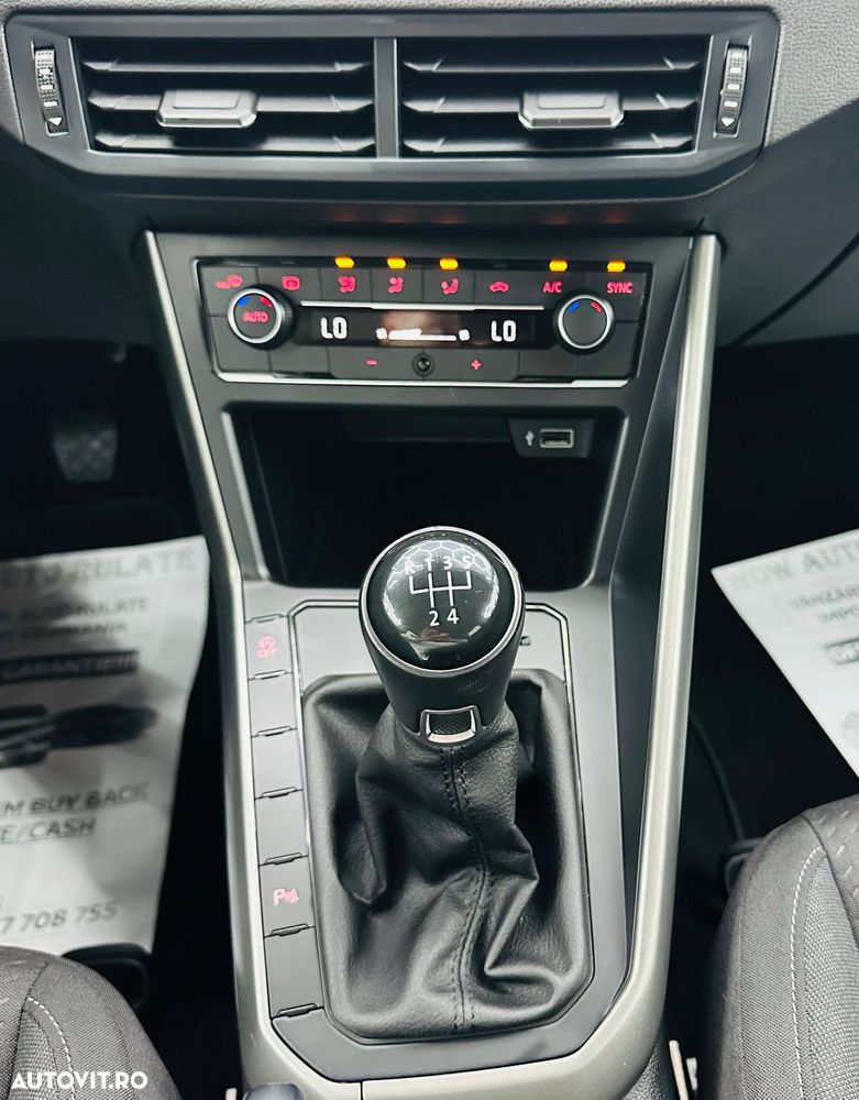 Volkswagen Polo 1.6 TDI SCR Comfortline - 23