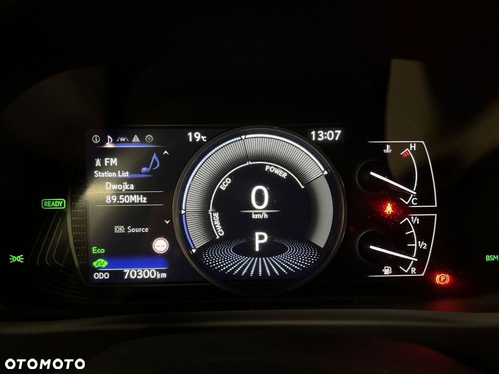Lexus UX 250h GPF F Impression 2WD - 22