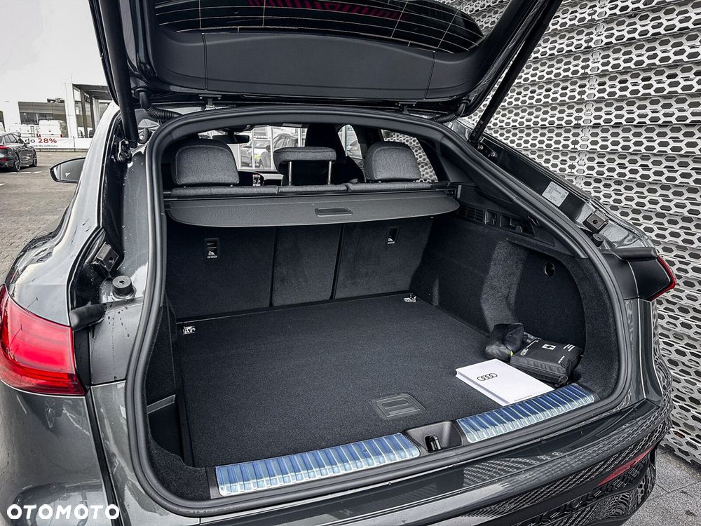 Audi Q5 Sportback - 8