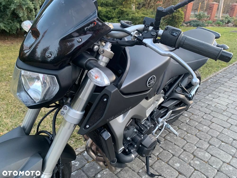 Yamaha MT - 6
