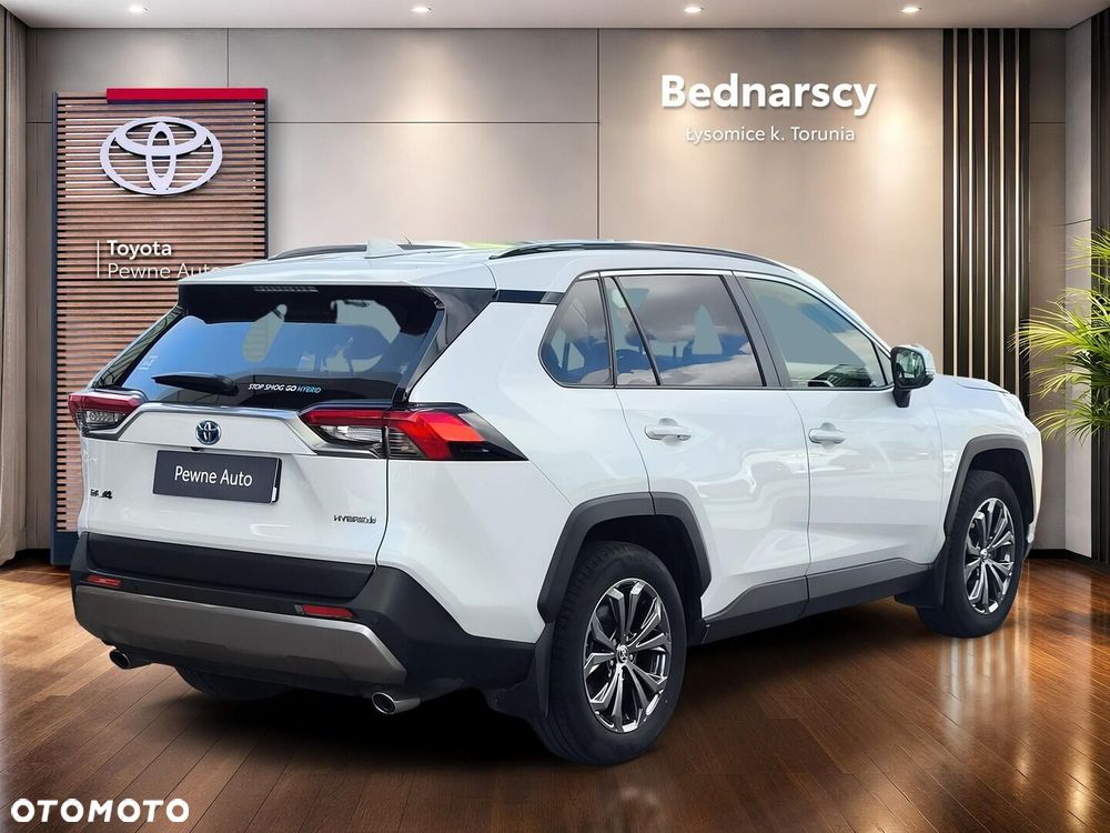 Toyota RAV4 - 6