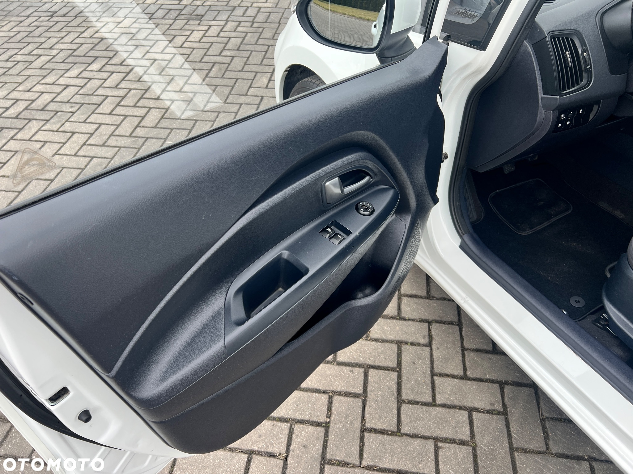 Kia Rio 1.2 Dream Team Edition - 15