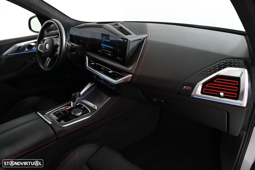 BMW XM Label Red - 25