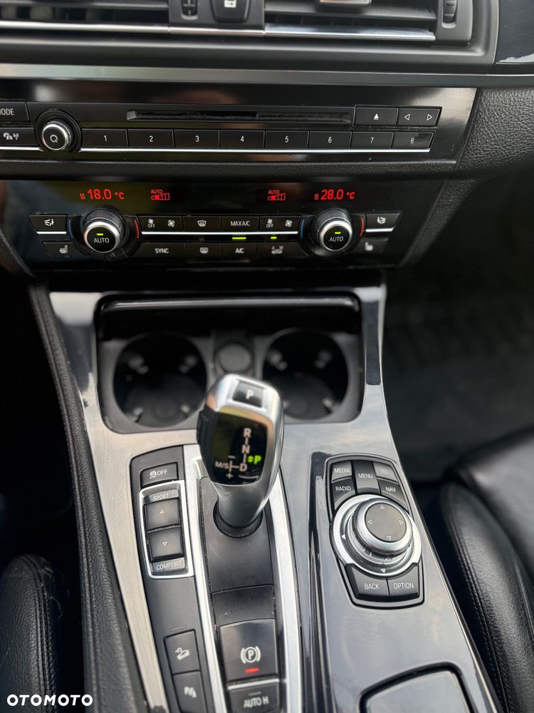 BMW Seria 5 520d xDrive - 20