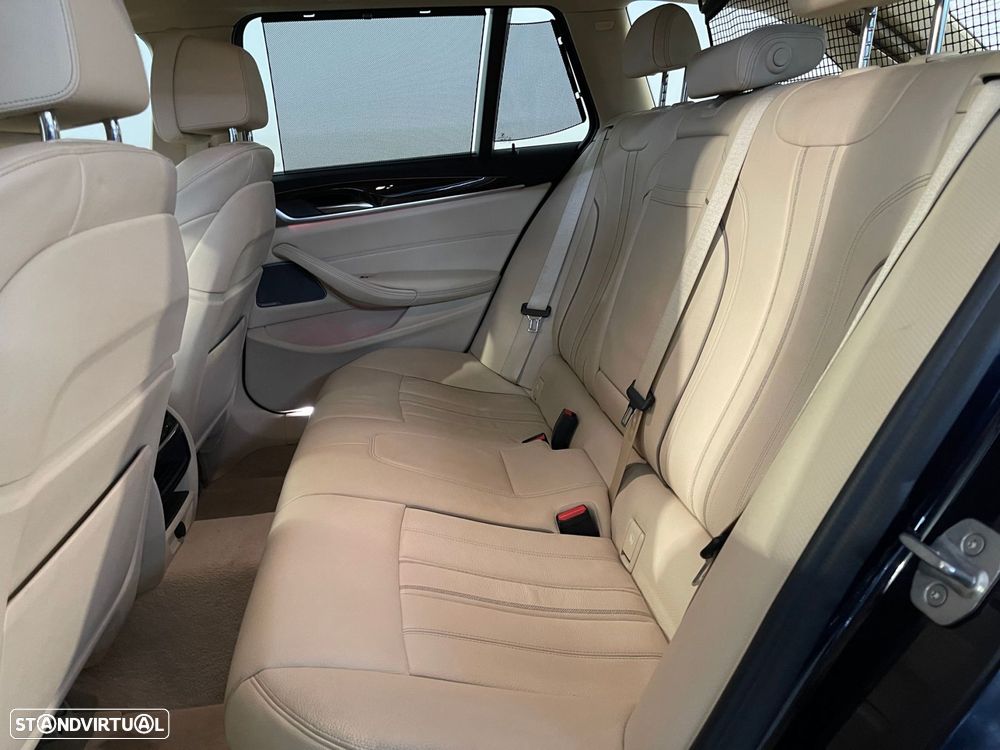 BMW 520 d Line Luxury Auto - 33