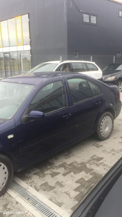 Dezmembram Volkswagen Bora 1.9 TDI tip motor ALH an fabr 2003 - 2