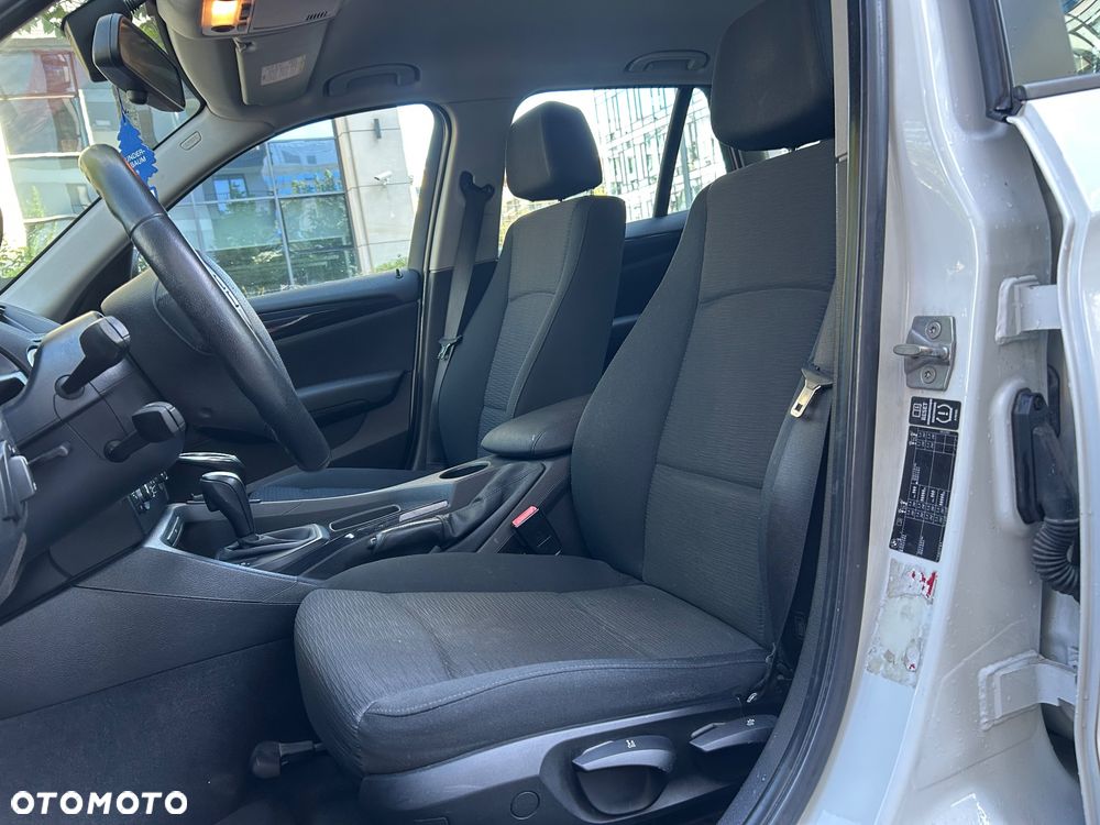 BMW X1 sDrive18d - 16