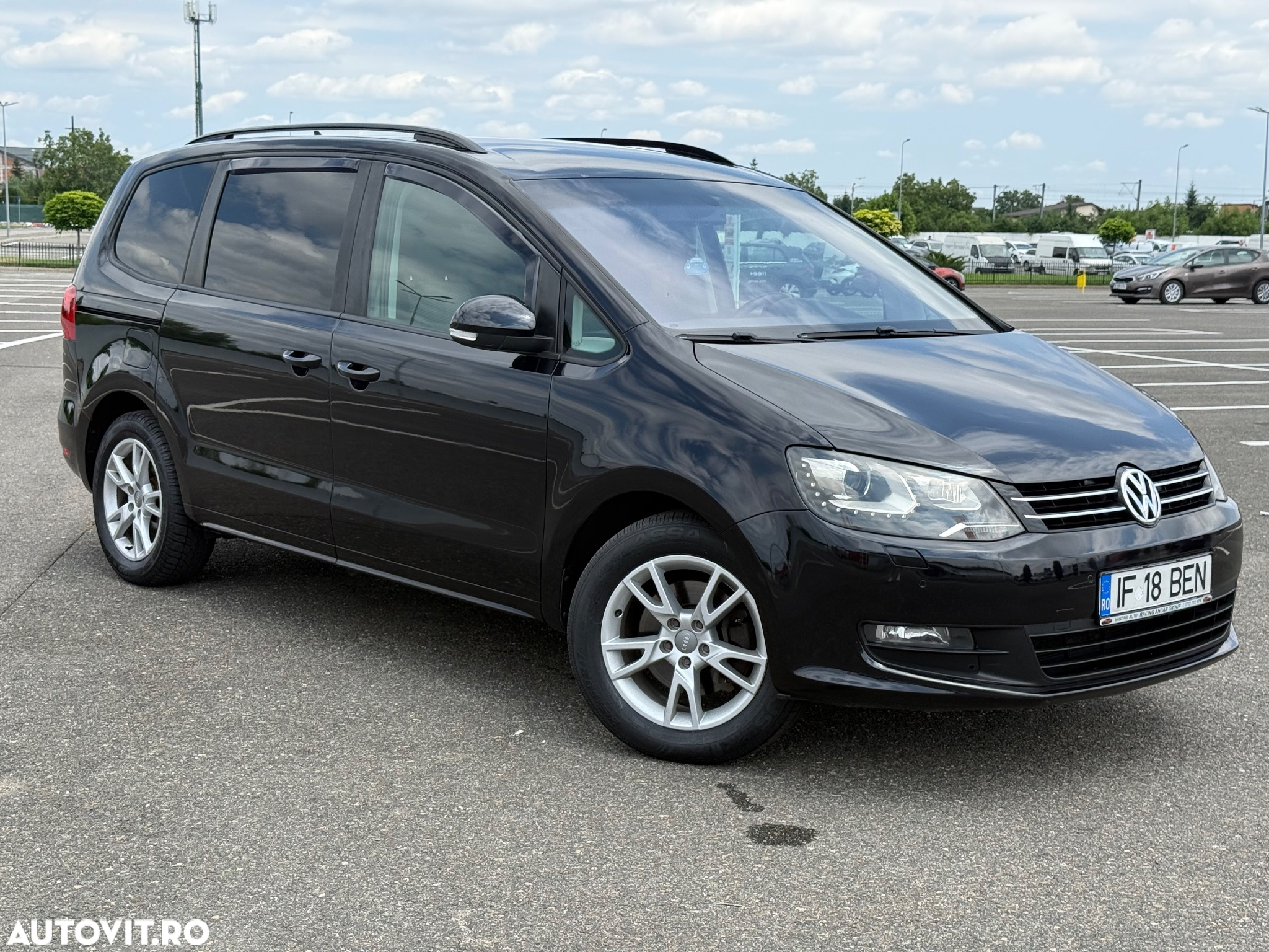 Volkswagen Sharan 2.0 TDI DSG BlueMotion Technology Comfortline - 6