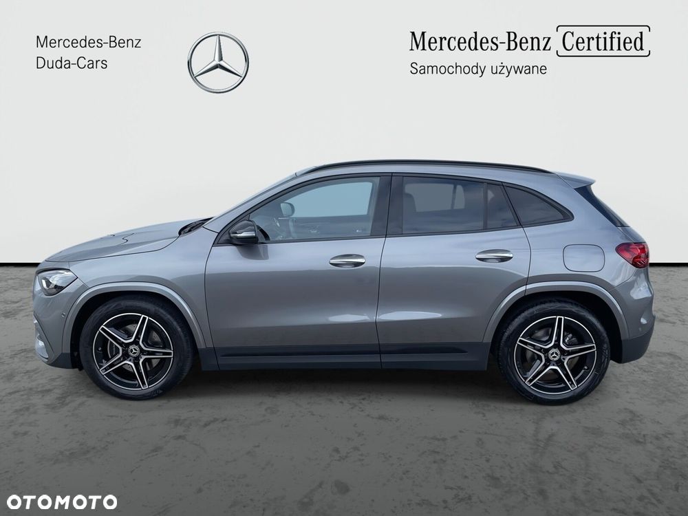 Mercedes-Benz GLA - 8