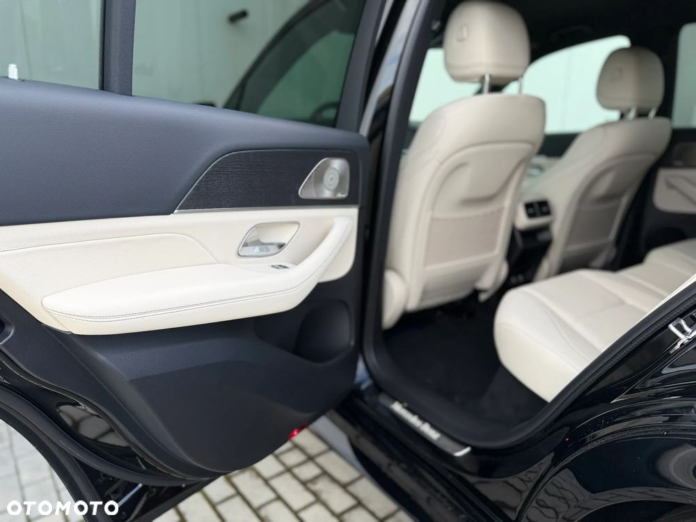 Mercedes-Benz GLE - 31