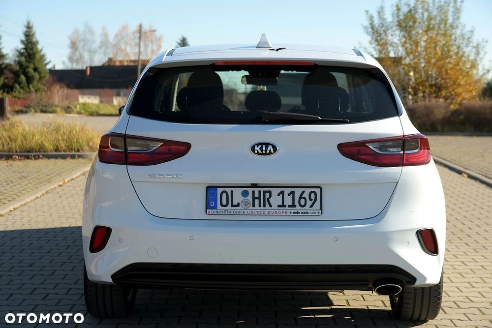 Kia Ceed - 6