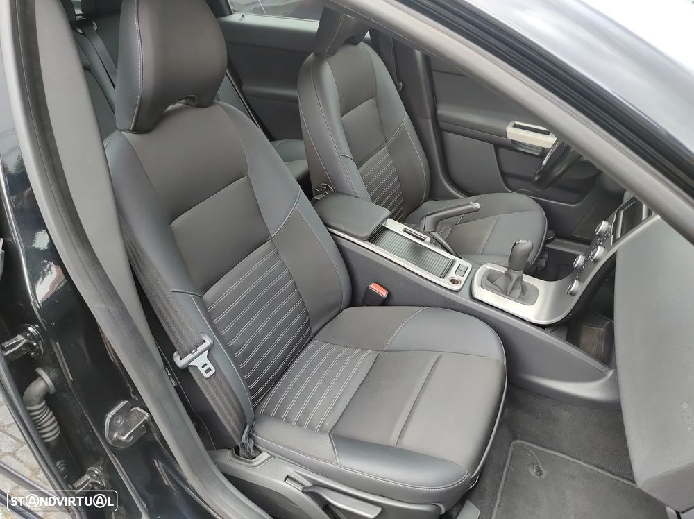 Volvo V50 1.6 D Drive Momentum Start/Stop - 18