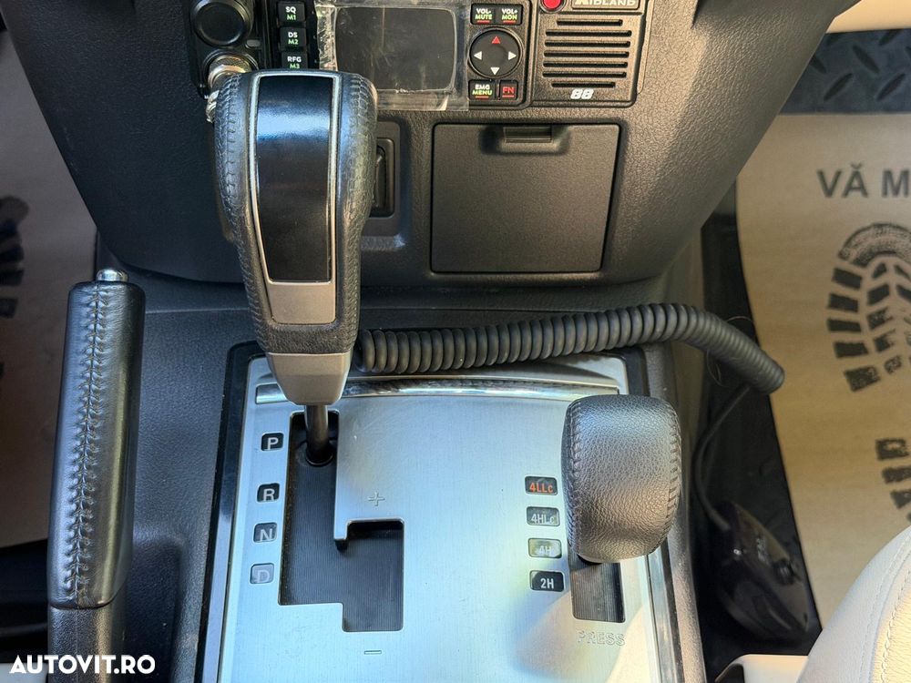 Mitsubishi Pajero - 14