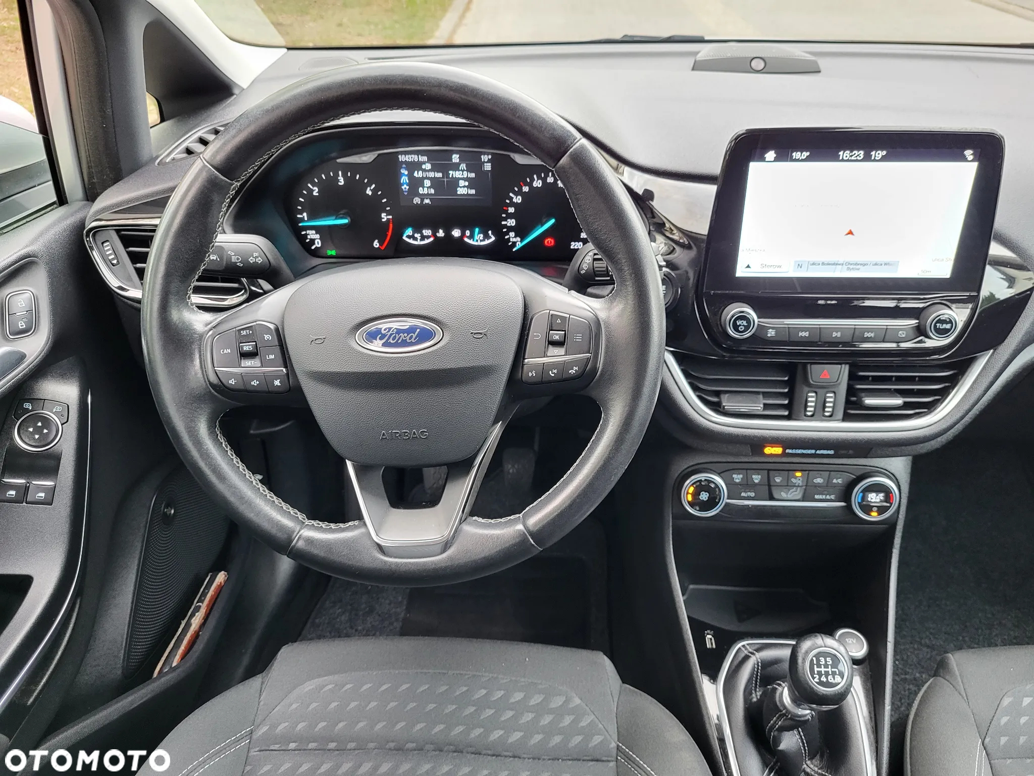 Ford Fiesta 1.5 TDCi S&S TITANIUM - 34