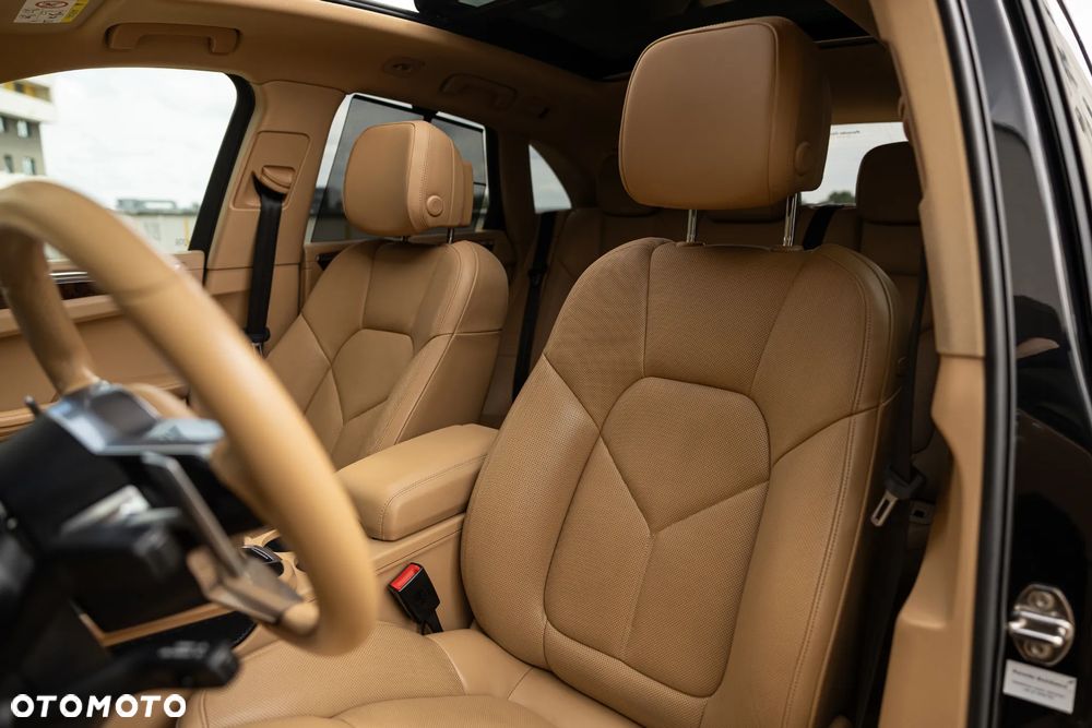 Porsche Macan - 23