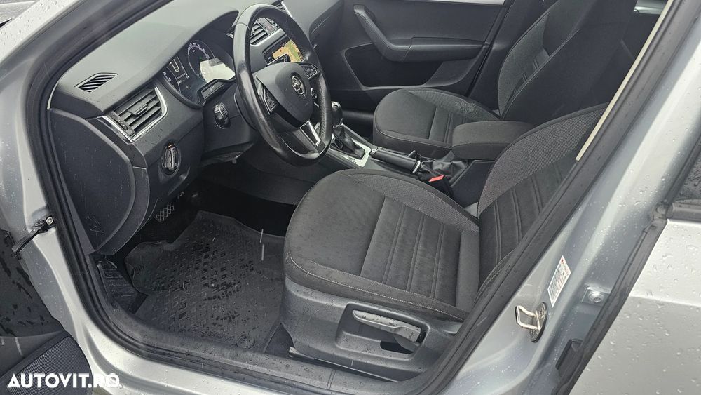 Skoda Octavia Combi 2.0 TDI DSG 4X4 Style - 6