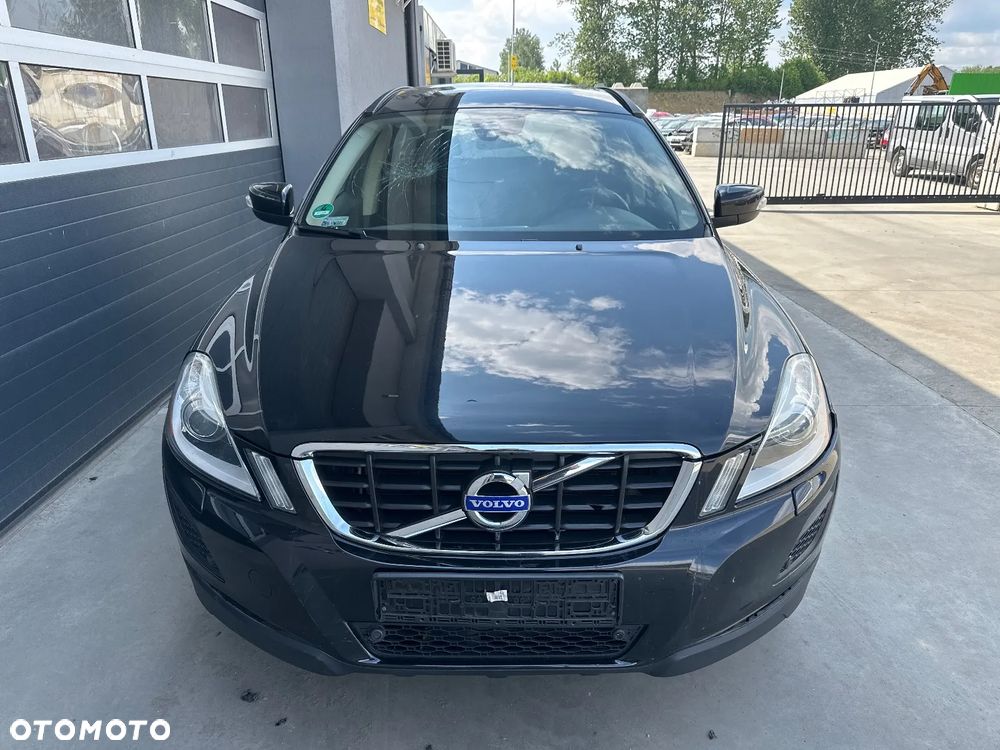 Volvo XC 60 D4 Momentum - 3