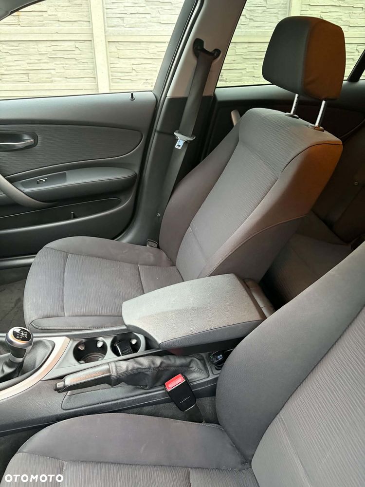 BMW Seria 1 116i - 10