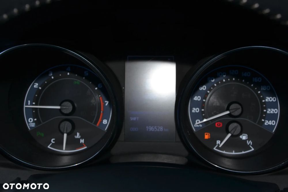 Toyota Auris 1.6 Premium - 12