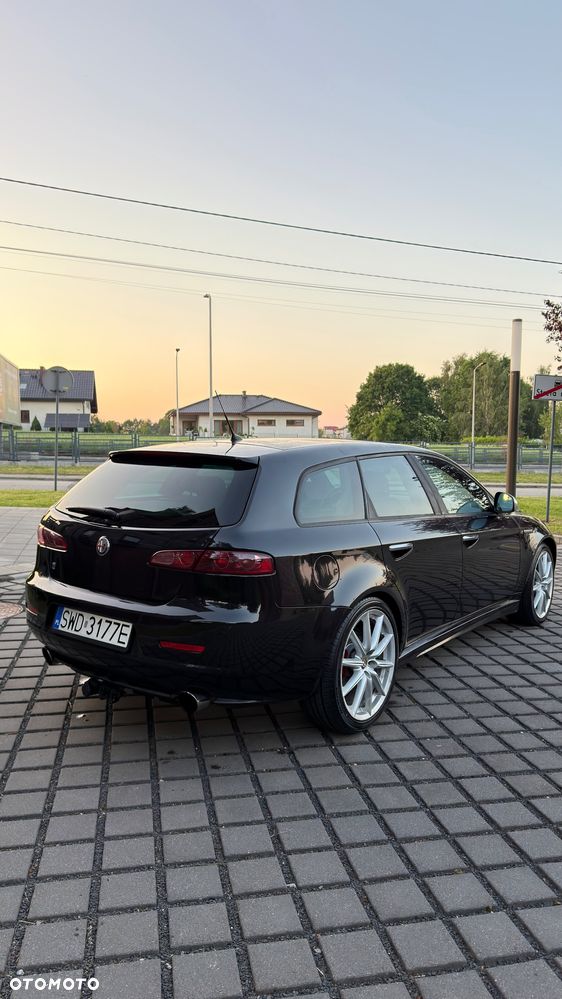 Alfa Romeo 159 1.9 JTDM 16V DPF ti - 11
