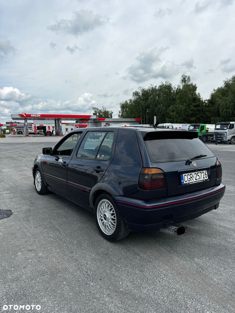 Volkswagen Golf 1.9 GTD TD - 5
