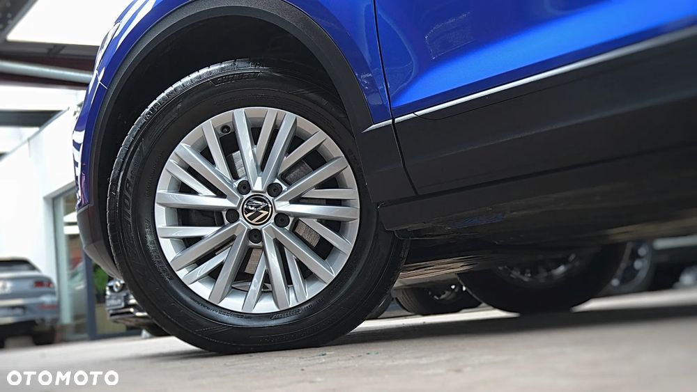 Volkswagen T-Roc ver-1-5-tsi-life - 39