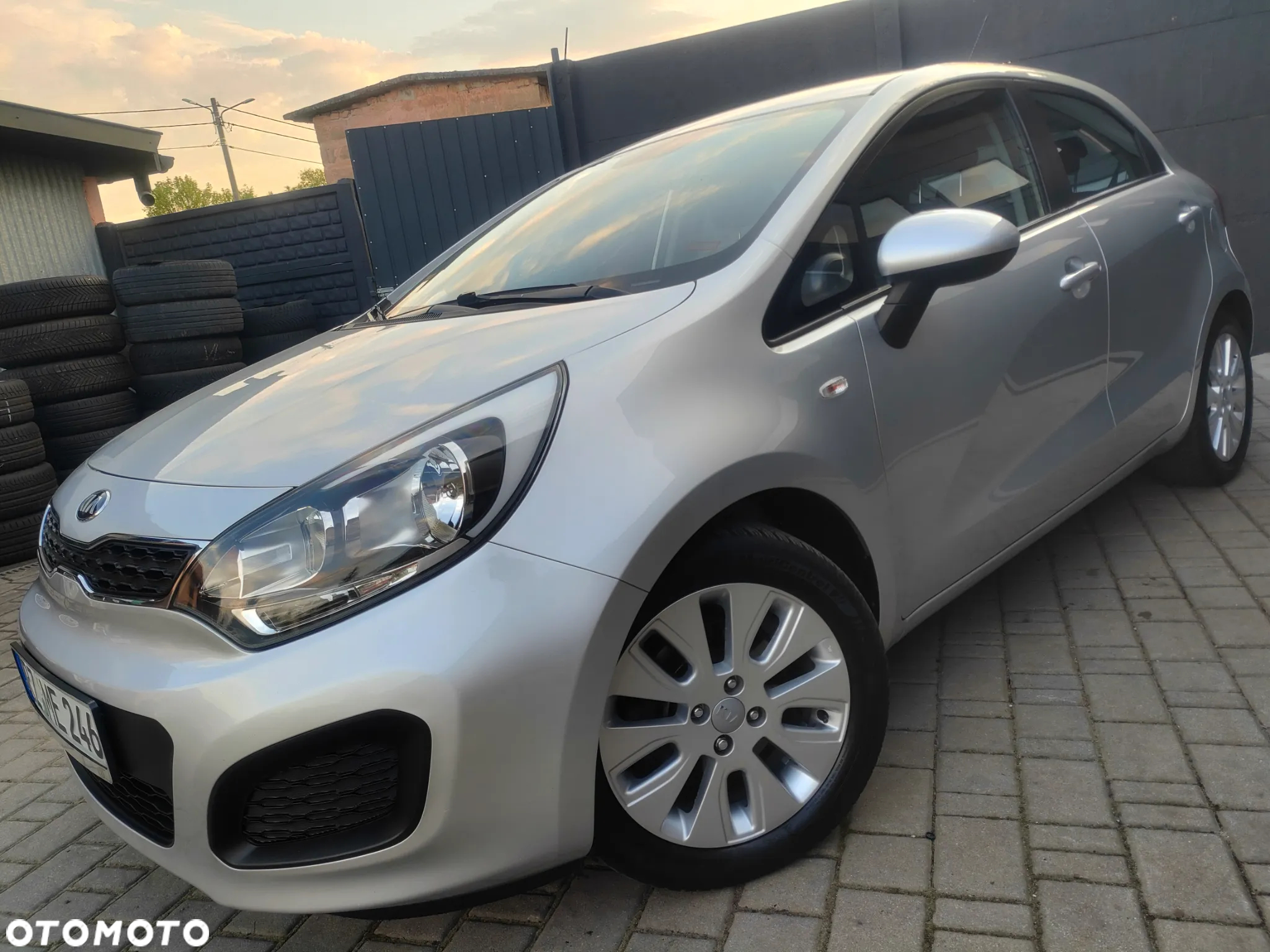 Kia Rio 1.2 Attract - 2