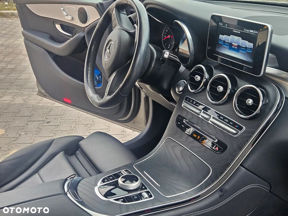 Mercedes-Benz GLC 300 4Matic 9G-TRONIC - 8