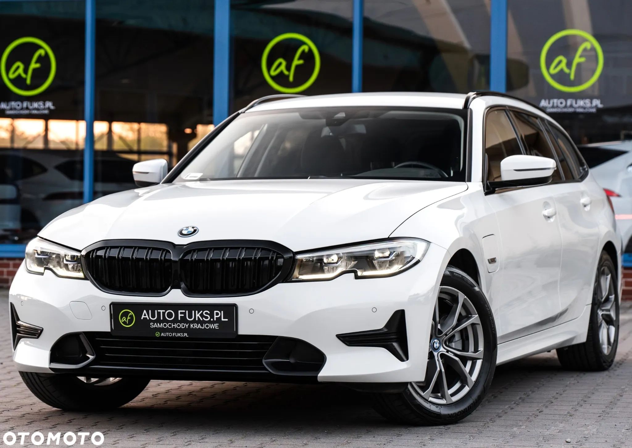 BMW Seria 3 320e xDrive Sport Line - 1