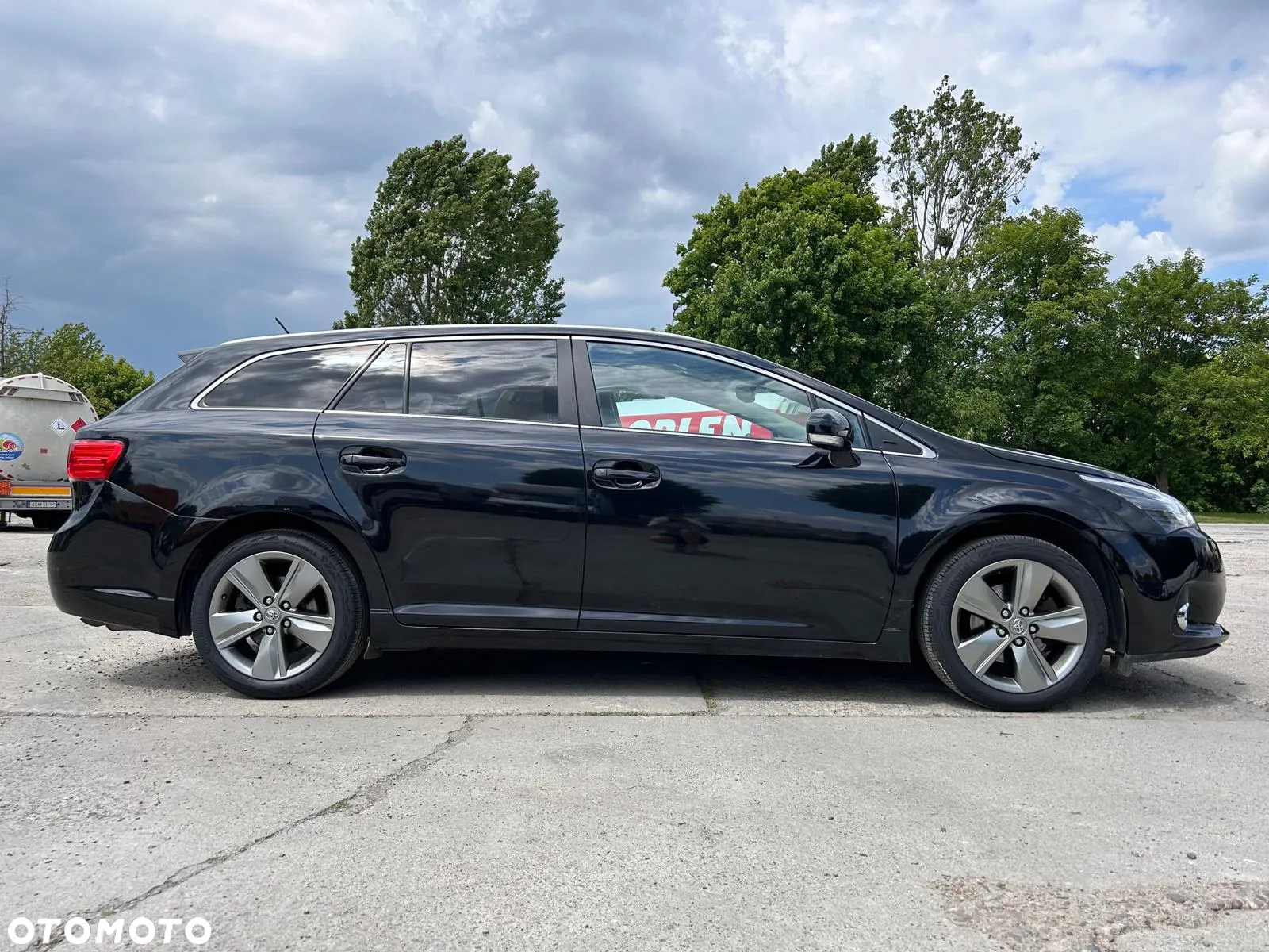 Toyota Avensis 1.8 Premium MS - 14