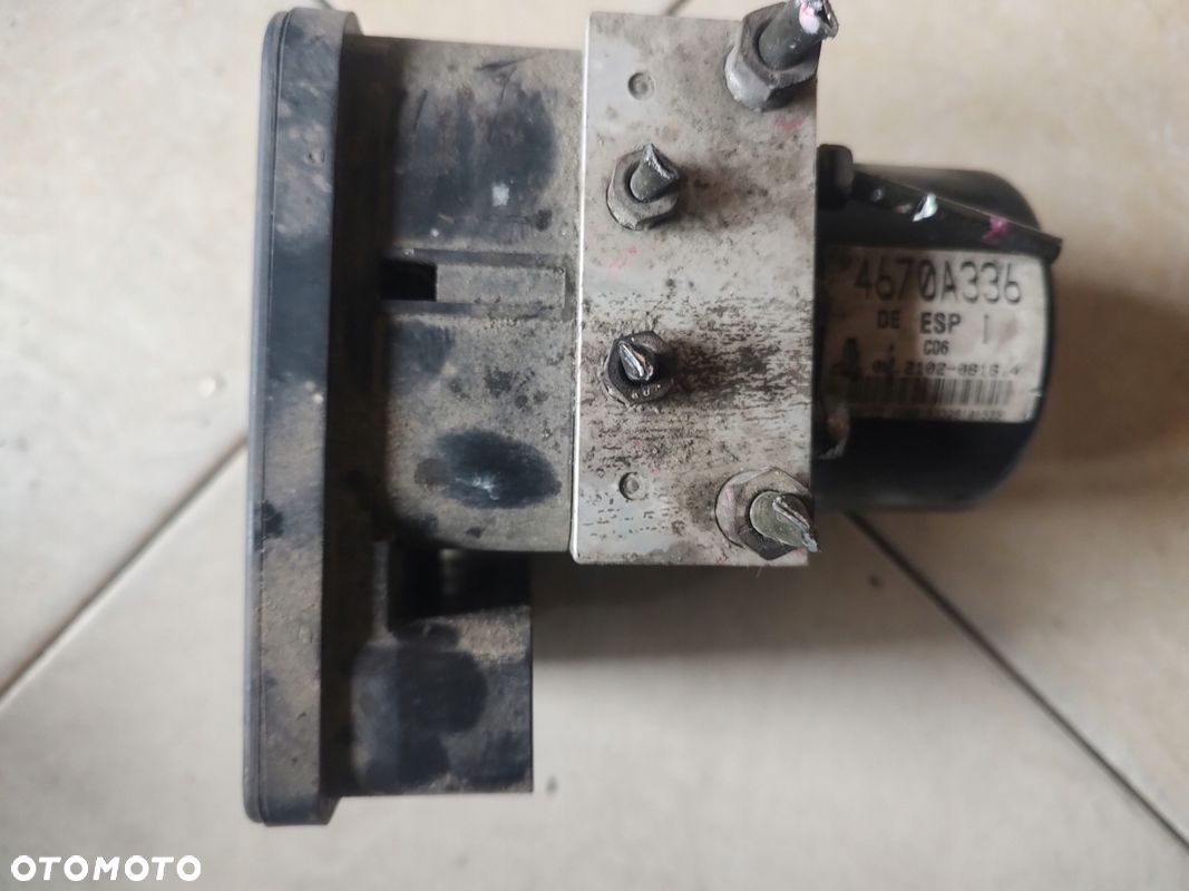 MITSUBISHI OUTLANDER II POMPA ABS 4670A336 - 4