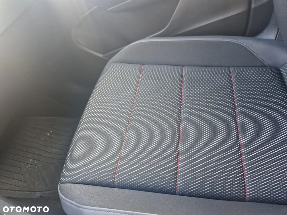 Volkswagen T-Roc 1.5 TSI GPF ACT Premium DSG - 6