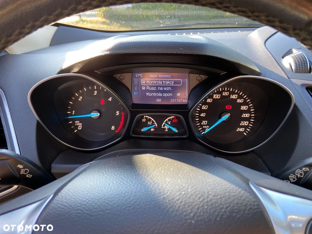 Ford Kuga 2.0 TDCi 4x4 Titanium - 17